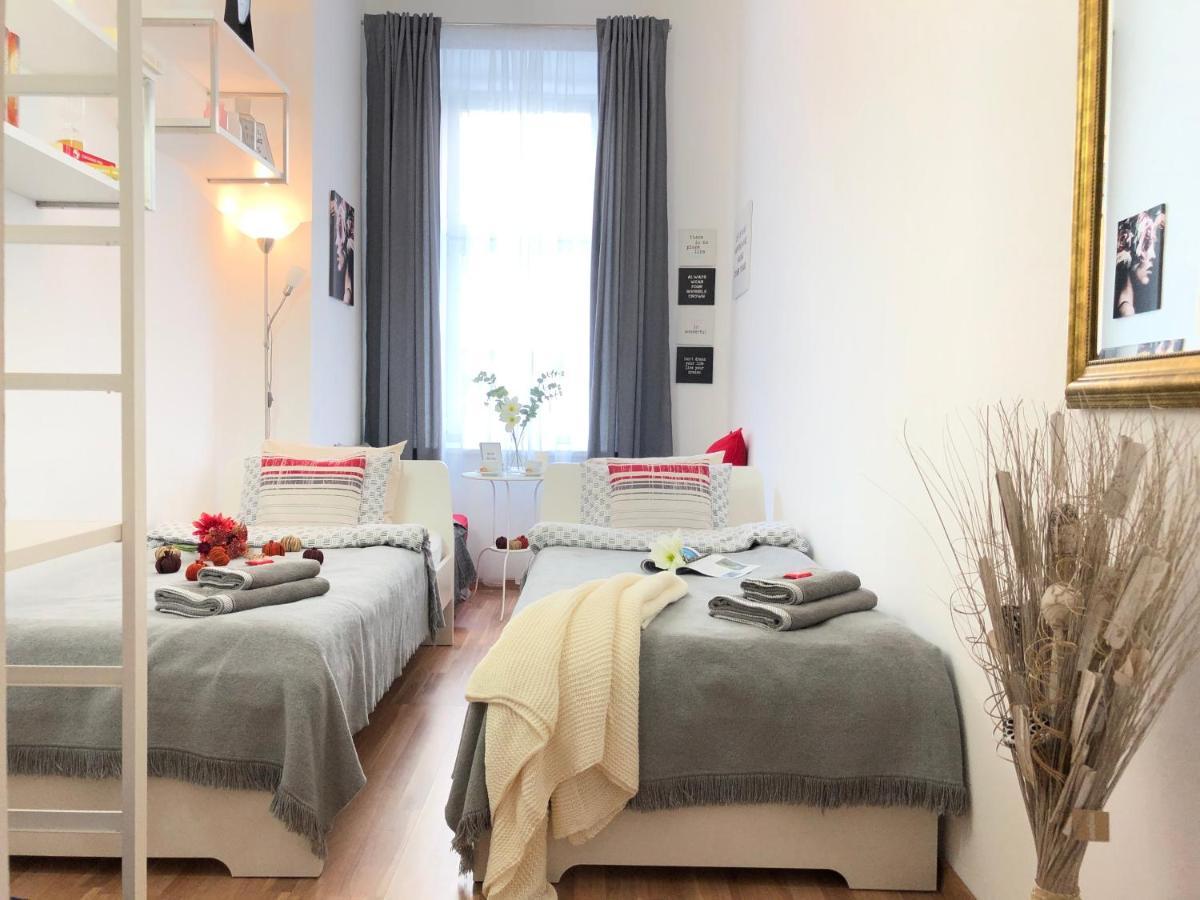 Апартаменты "Be My Guest" Near Metro Station! Вена Экстерьер фото